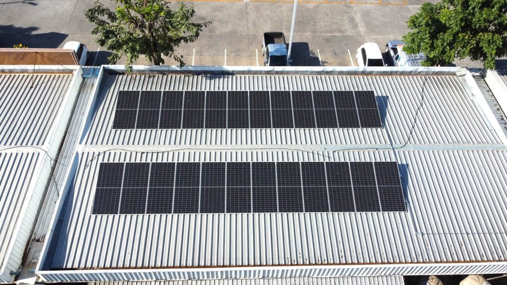 Eversun Portfolio 15kw solarcell rooftop PTT chaiyaphum
