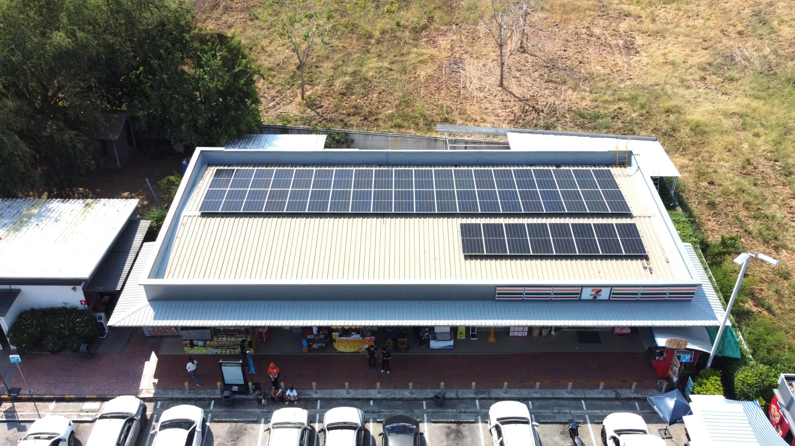 EverSun-Solarcell-55kW-PTTgas-station-KaengKhro00004